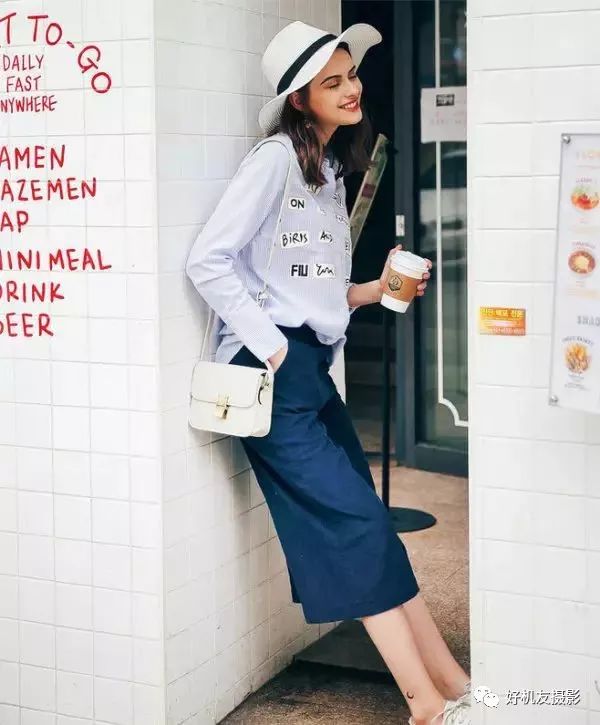 好看的人像摆姿,简单人像拍照摆姿