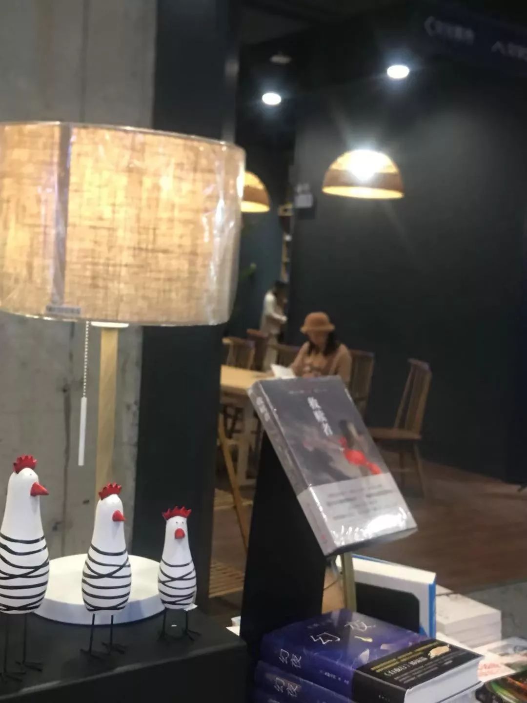 这家网红书店颜值与内涵并存,附近网红打卡书店