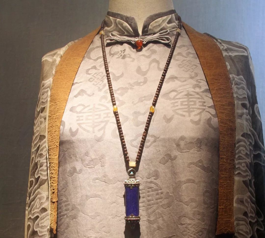 精品玉坠图片欣赏,平洲玉器街玉坠