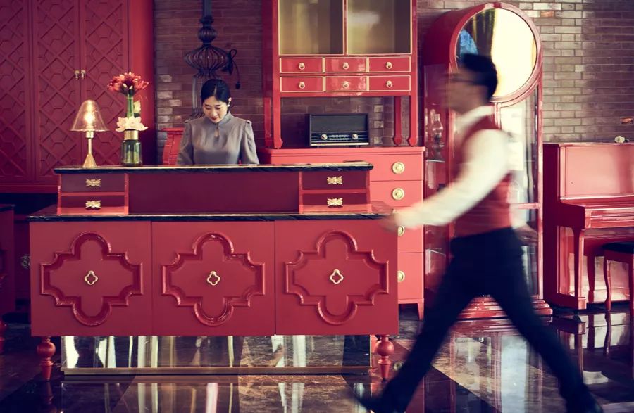 ¥299/2大1小——英迪格魔都第3家分号放大招！波龙鳕鱼和牛海陆饕餮狂欢！