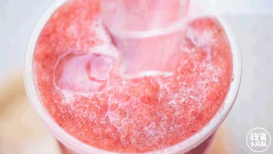 奈雪霸气草莓饮品下市时间,奈雪的茶居然出新口味了