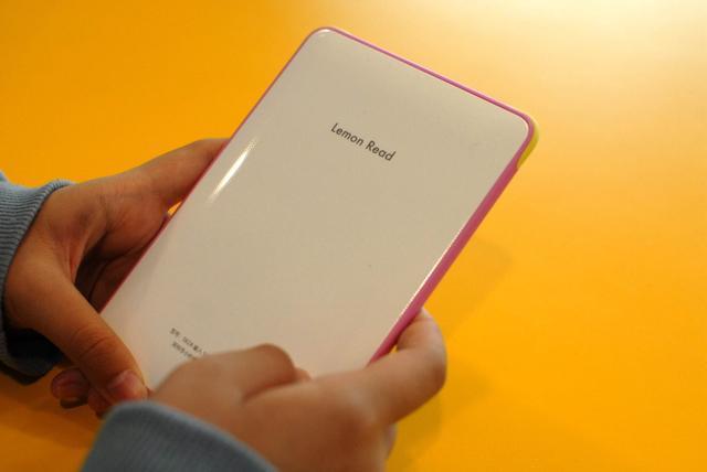 柠檬阅读护眼阅读器,让孩子爱上阅读提高专注力