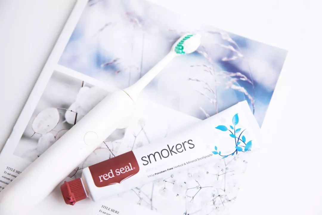 花了一万元做牙齿很难看,牙齿美白真正有用的牙膏