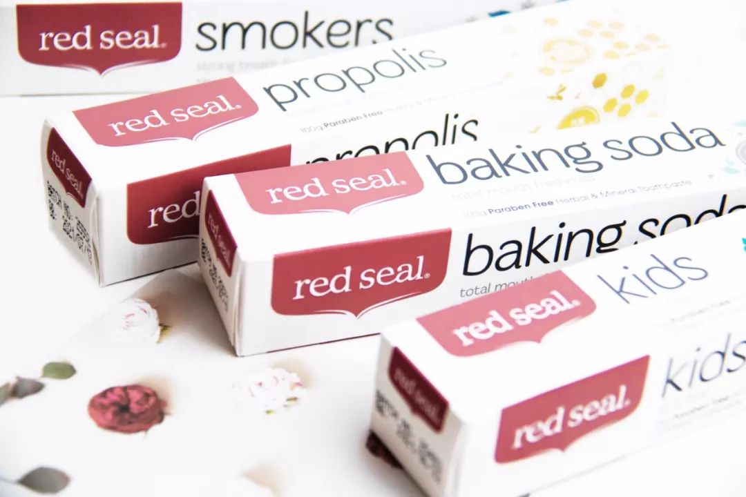 花了1300元做了一个牙冠,花了两万块钱做的牙齿