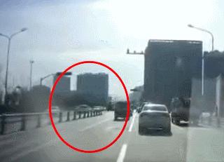 预警！明日山东有大雪局地暴雪；行驶中孩子掉落快车道，家长全然不知；外交部召见加驻华大使，就加方拘押华为公司负责人严正交涉