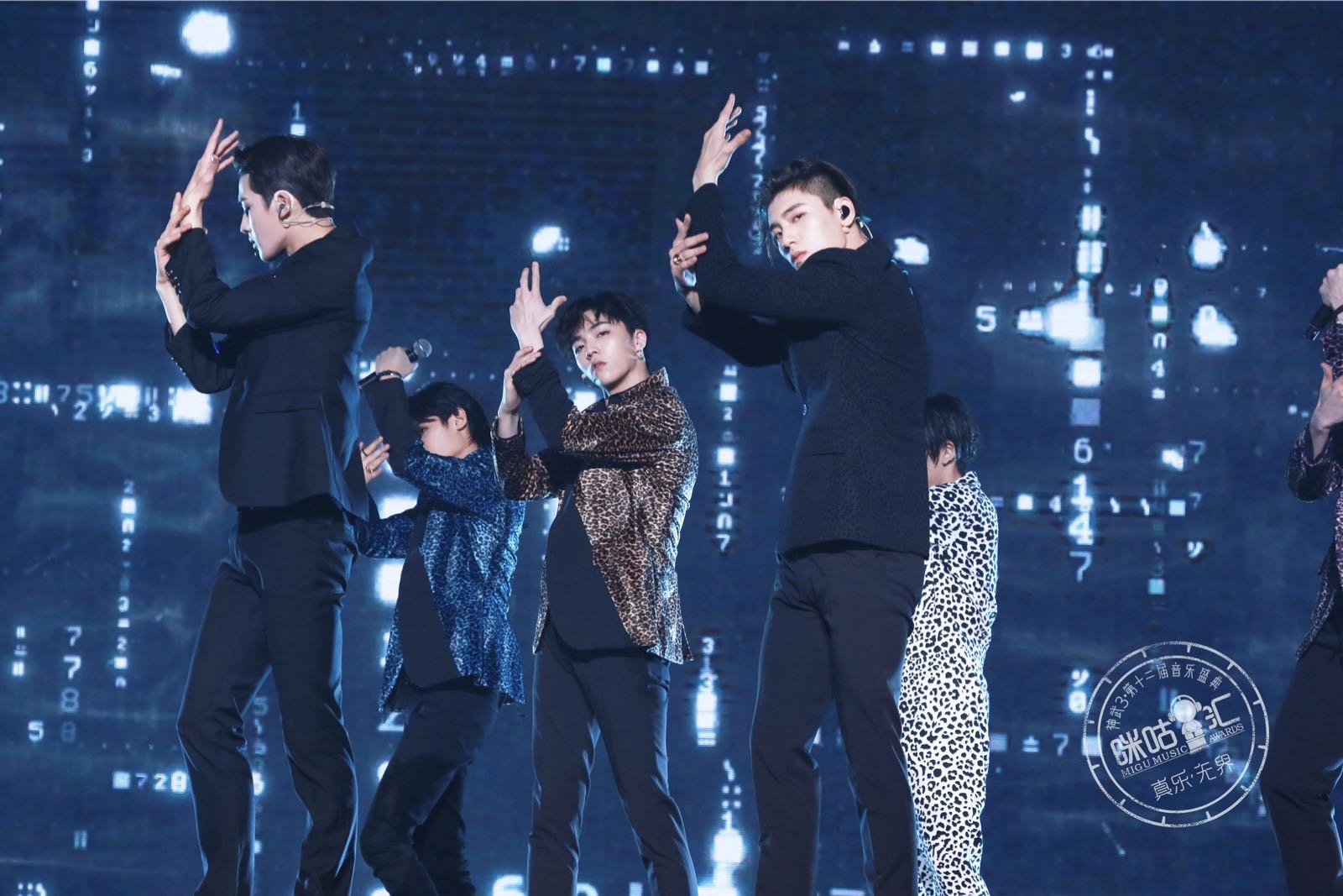 第十二届咪咕汇落幕周杰伦、*月天五**、蔡徐坤，蔡依林等见证华语乐坛巅峰之夜