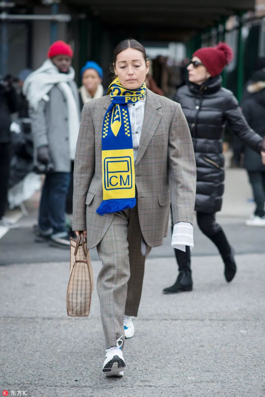 简单又好看的围巾多种造型,又好看又洋气的围巾