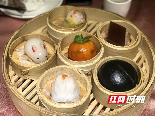 素素美食最新视频,素素吃东西的视频