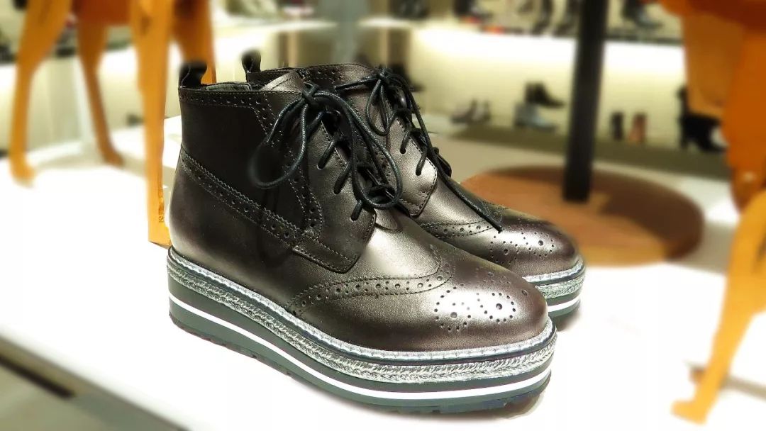 店庆盛宴钜惠来袭,店庆活动火爆进行中满100减30