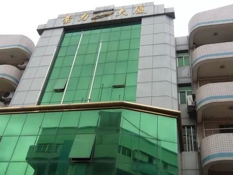 拍卖成交价1亿,拍卖房成交多出100万