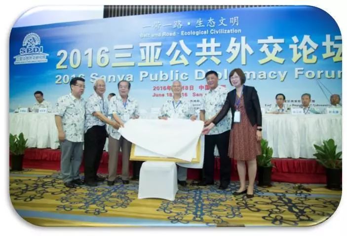 娴峰矝璧勮,璧勮绮惧僵瑙嗛