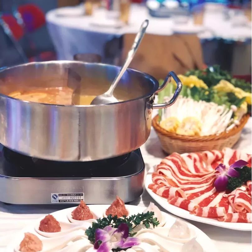 去这个综艺录制现场吃火锅，体验一把明星们的走心饭局