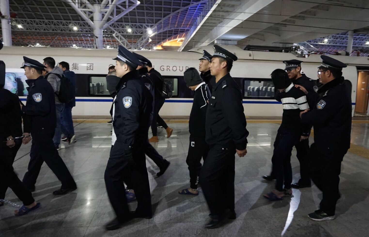 女大学生被“学姐”骗走7850元青岛公安远赴广东捣毁诈骗窝点