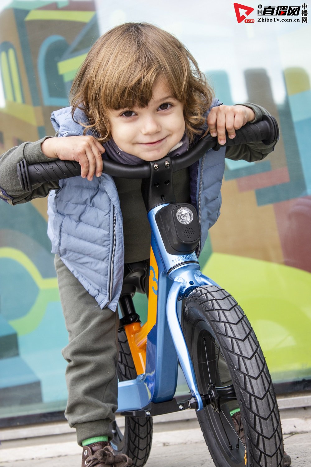 抖音视频40万播放量4000点赞 (17条抖音点赞千万的视频)