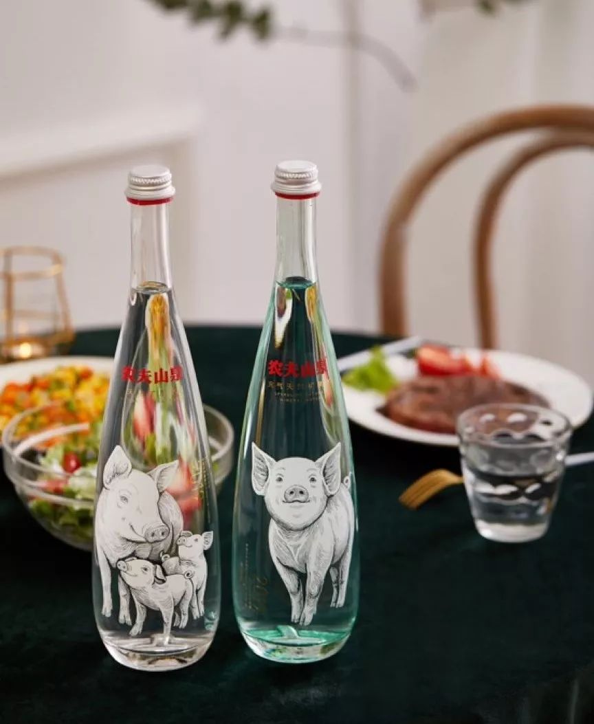农夫山泉猪年典藏金猪瓶,农夫山泉新包装是什么瓶