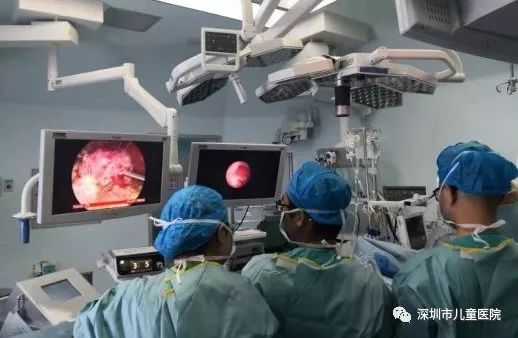 9岁小孩双肾长满结石,9岁男娃尿血肾脏竟取出