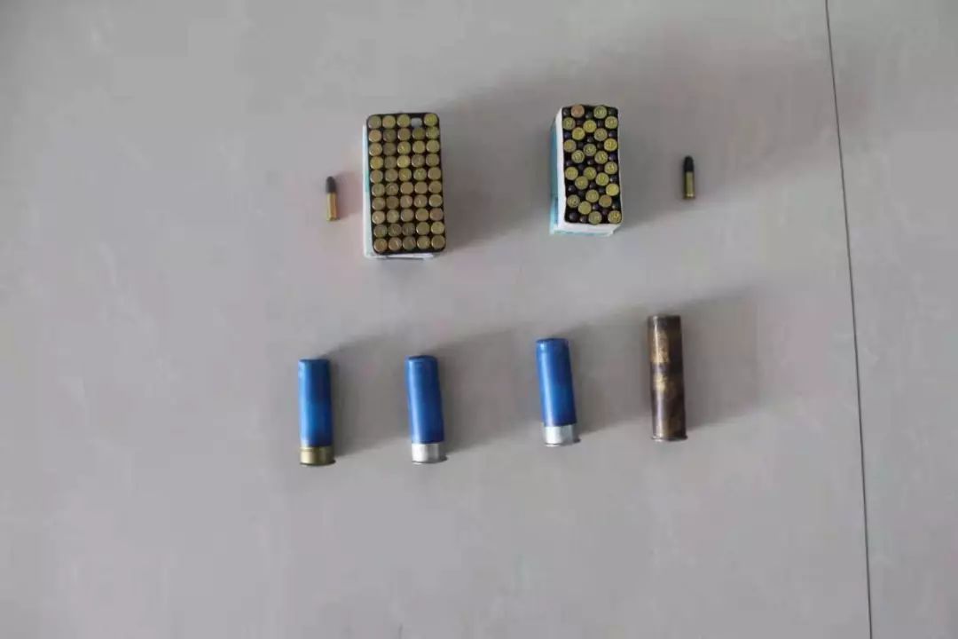 毒贩购买大规模杀伤性武器,毒贩贩卖军火