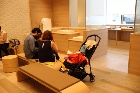 看完日本逆天母婴室，中国妈妈不淡定了：到底是我们矫情，还是本来就太将就？
