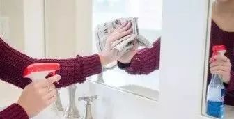 潮湿天气如何洗玻璃窗,天气冷了怎么擦玻璃干净