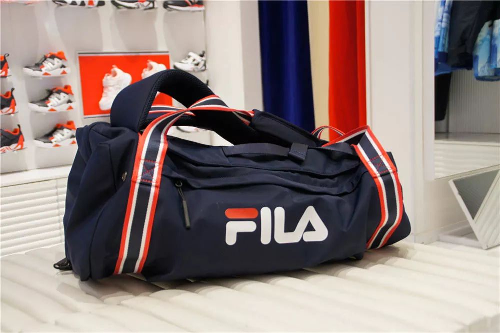 红红火火恍恍惚惚对什么,红色辟邪的寓意