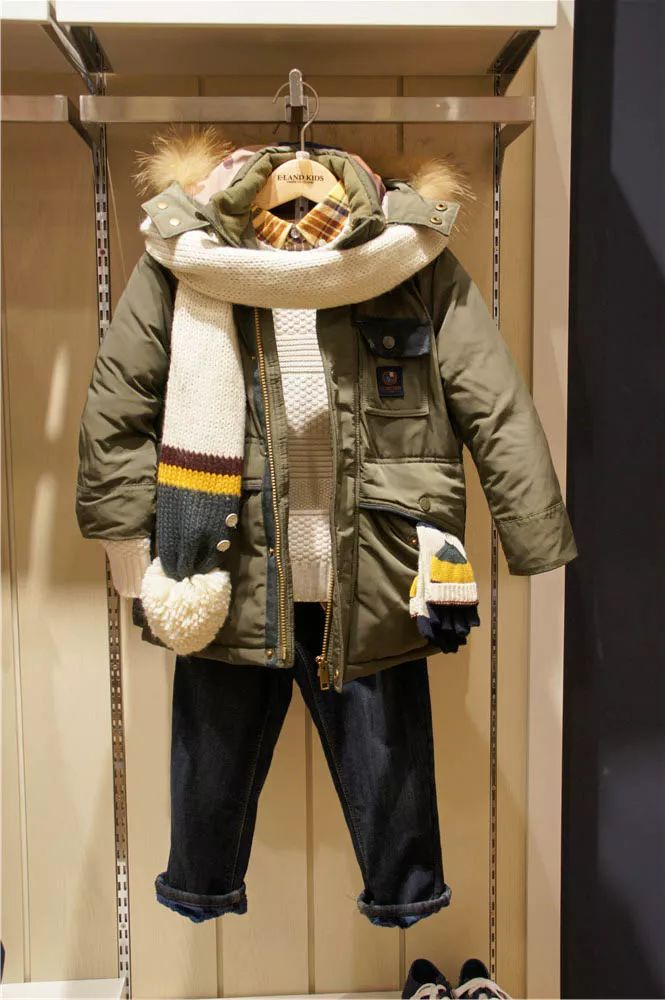 红红火火恍恍惚惚对什么,红色辟邪的寓意