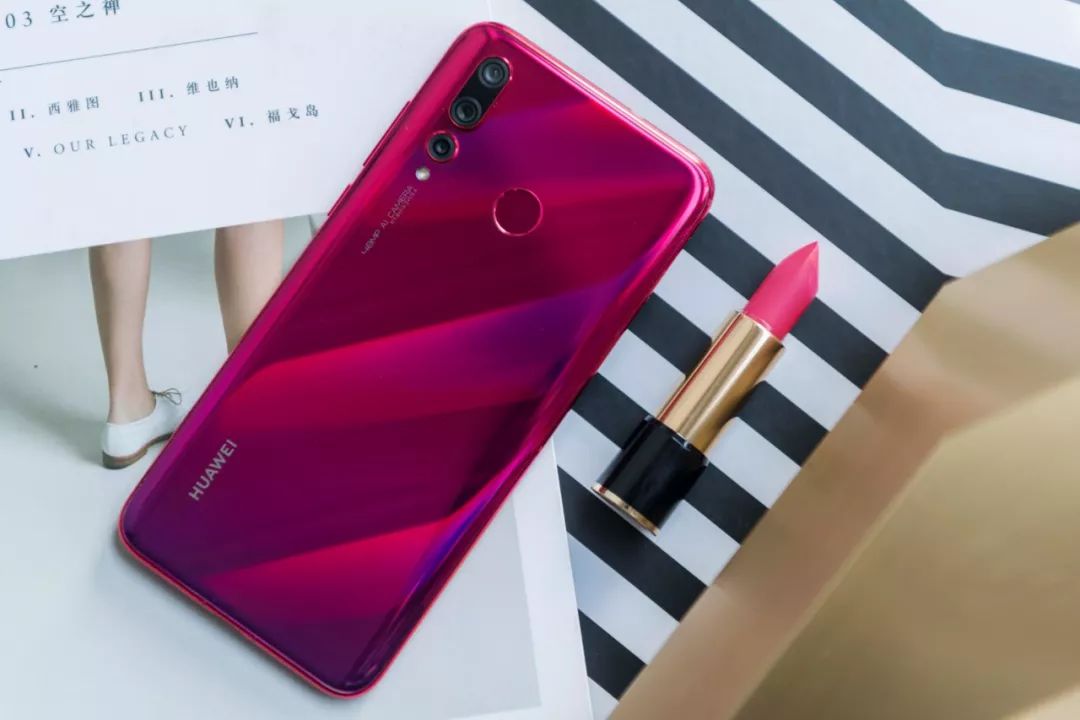 关于「高级」的N种打开方式，红色算一种