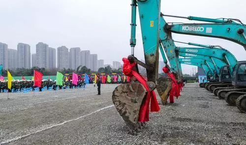 6万的体育场,6万座的体育馆