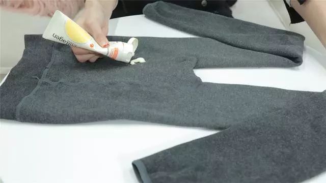 打底裤起球正确方法,休闲裤穿一次就起球