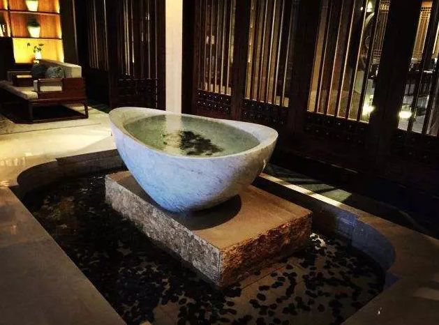 西安临潼温泉有哪些景点,西安春节泡温泉适合去哪里