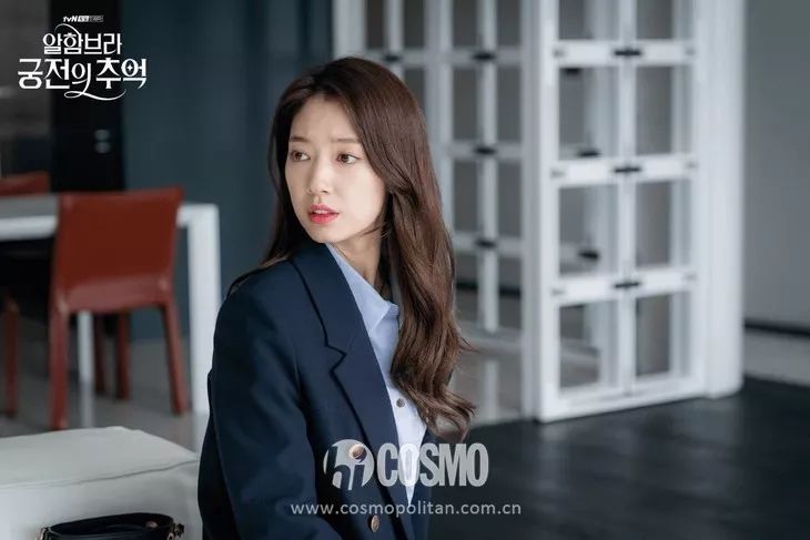 你喜欢的韩剧穿搭,朴信惠的穿搭