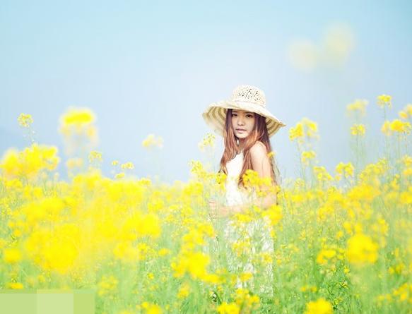 拍照油菜花技术技巧,手机拍摄油菜花人像摄影方法