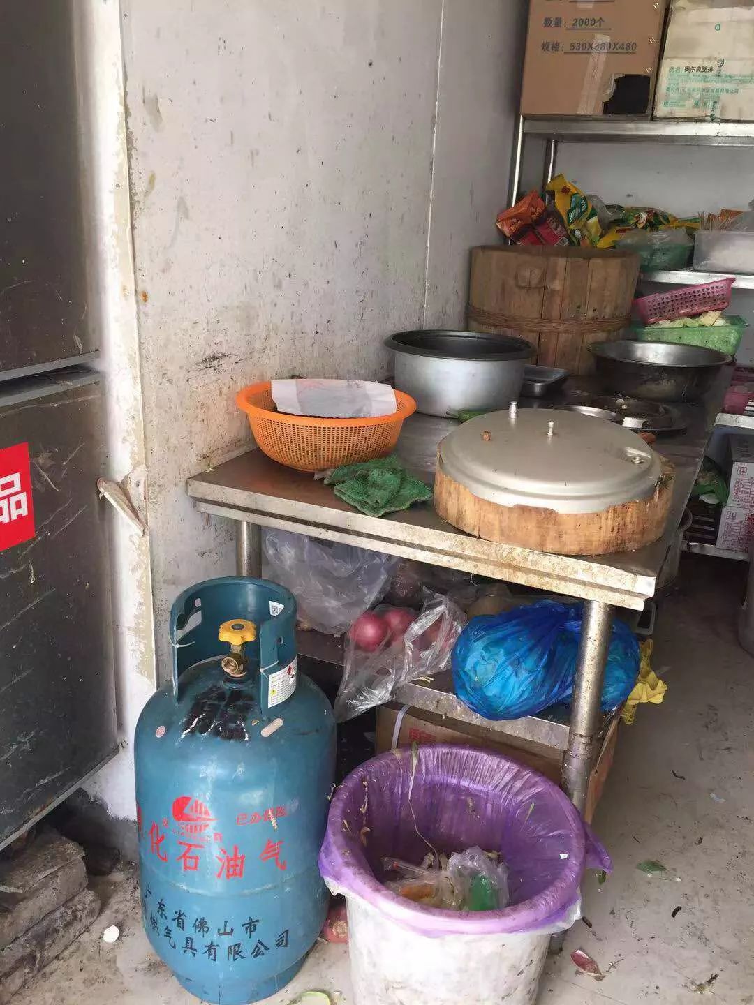 脏、乱、差，看了想吐！厦5家外卖被点名通报，80多家下架！有你常点的吗……