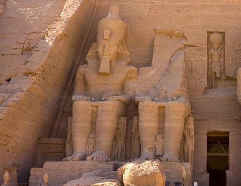 评价古代君权神授,君权神授最早是由哪个国家提出的