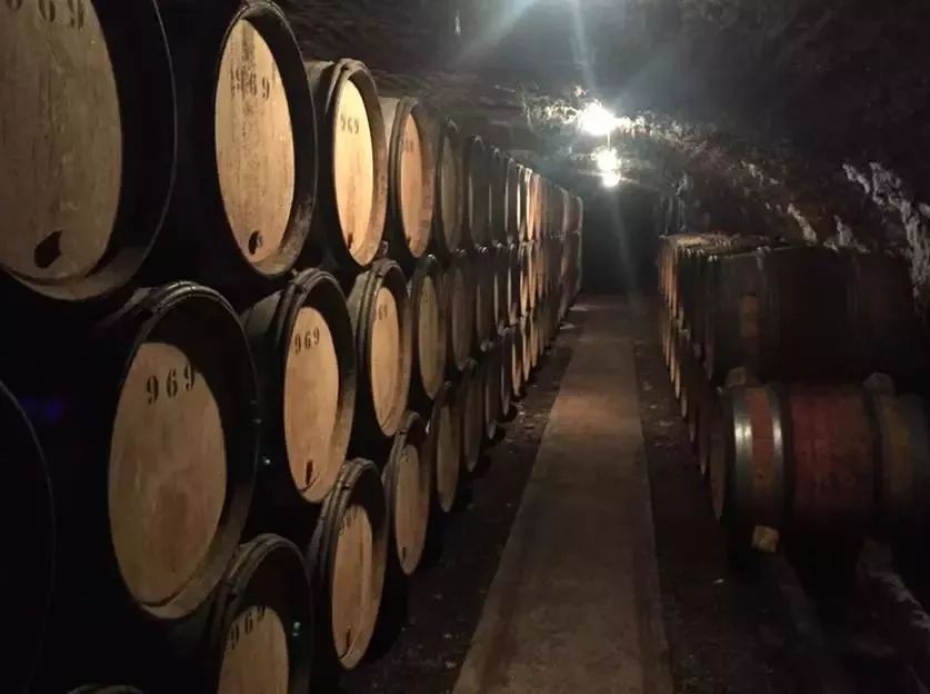 低价值得收藏的葡萄酒,法国葡萄酒199元6瓶