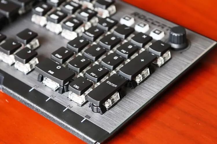 冰豹vulcanprotkl键盘评测,冰豹vulcan120aimo机械键盘