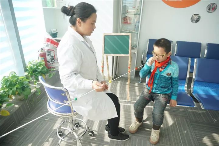 寒假了，给孩子一个轻松摘掉眼镜的机会，你还不来吗？！