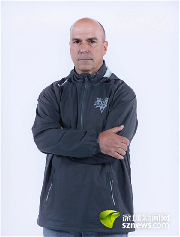 CWHL万科阳光队主场3:1逆转获胜代理主帅首秀“开门红”