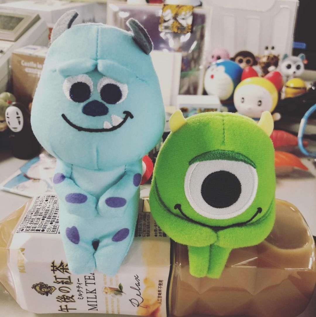 买一瓶午后红茶送一个迪士尼娃娃!日本代购有的忙了……