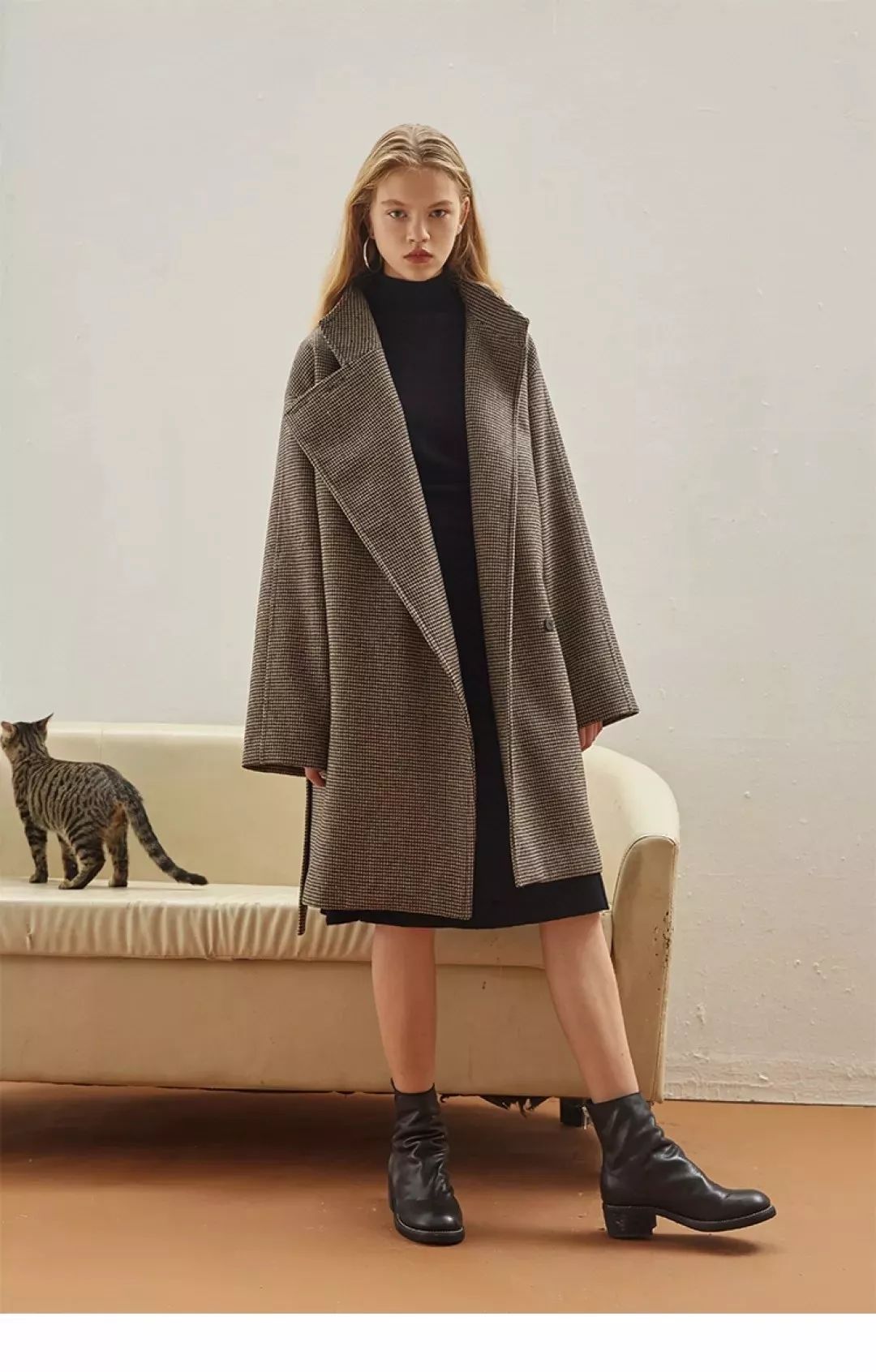 反季清仓特价羽绒服2.9折,清仓加肥加大女羽绒服240斤能穿的