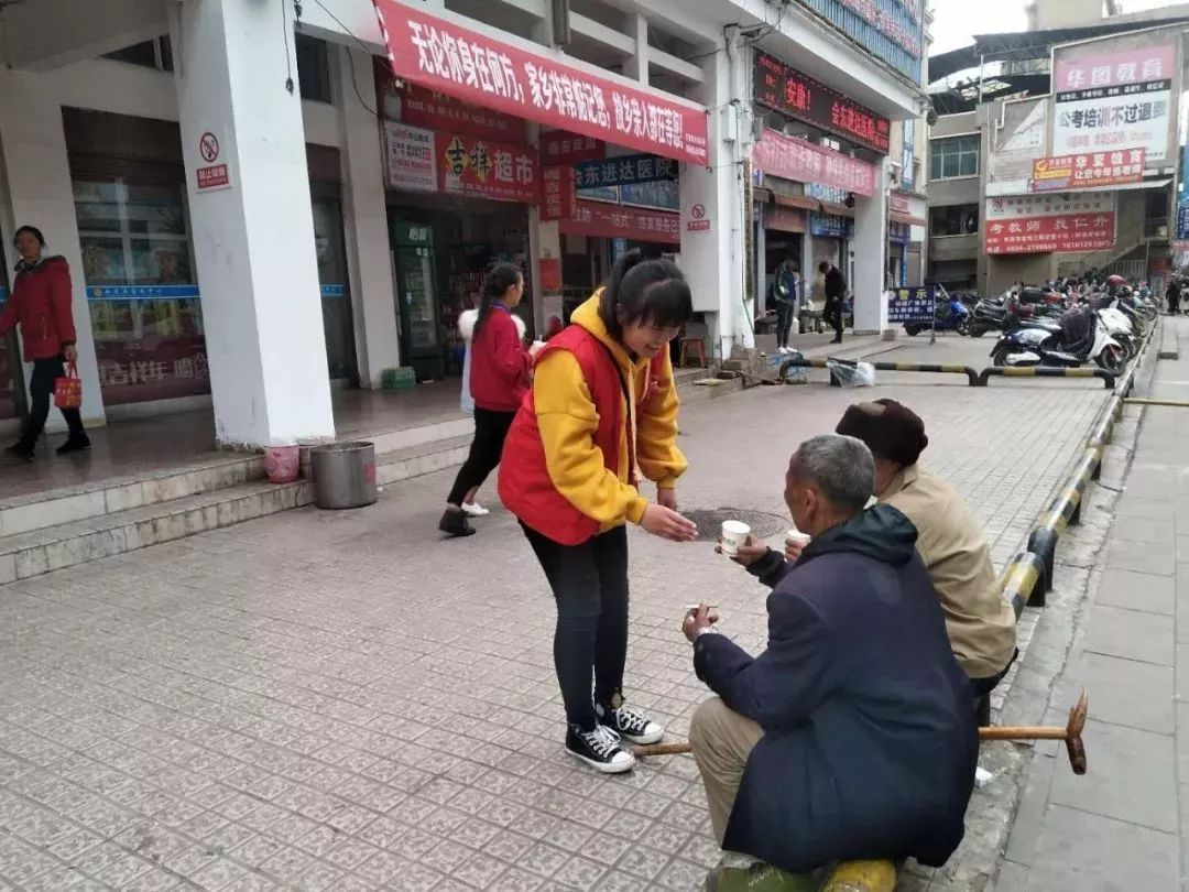 推荐｜团团的问候：你已经回家了吗？