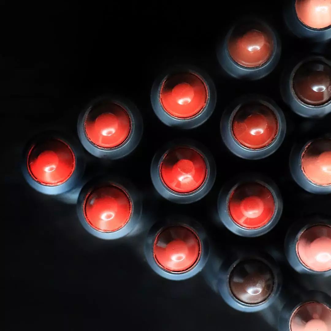 买嘴唇笔买一支装的,买唇线笔