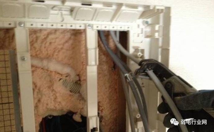 日本家庭配电箱怎么安装,家庭用配电箱如何固定