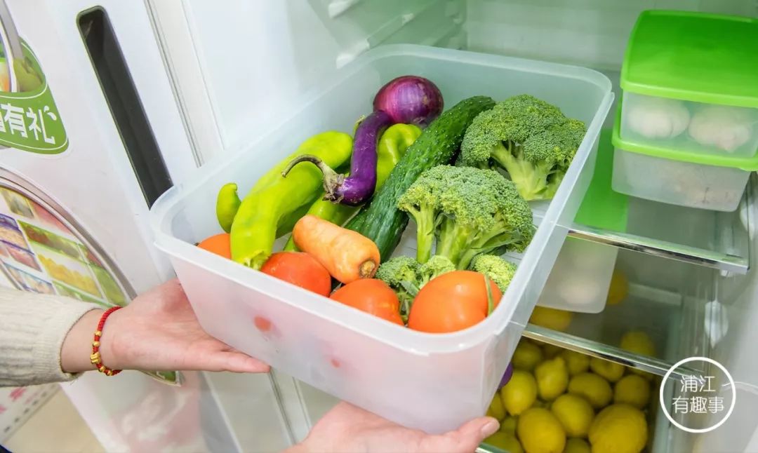 大过年的！新华路这家店要成网红了！大批爱家女士蜂拥而至