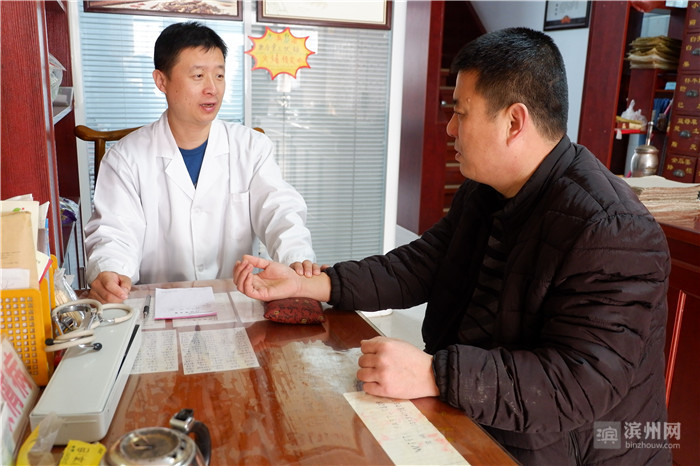 新春走基层李松扎根孤岛守初心,新春走基层春节的坚守