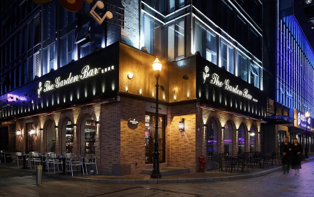 开年首发｜范江：记忆中的花园——记老外滩花园酒吧