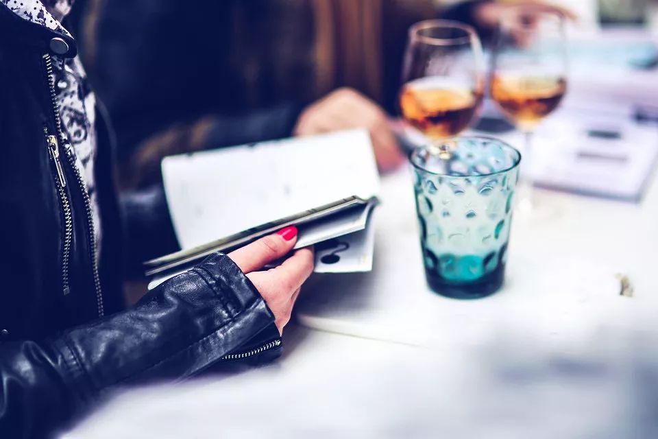 学历低宝妈30岁女性适合的工作,40岁硕士宝妈找工作