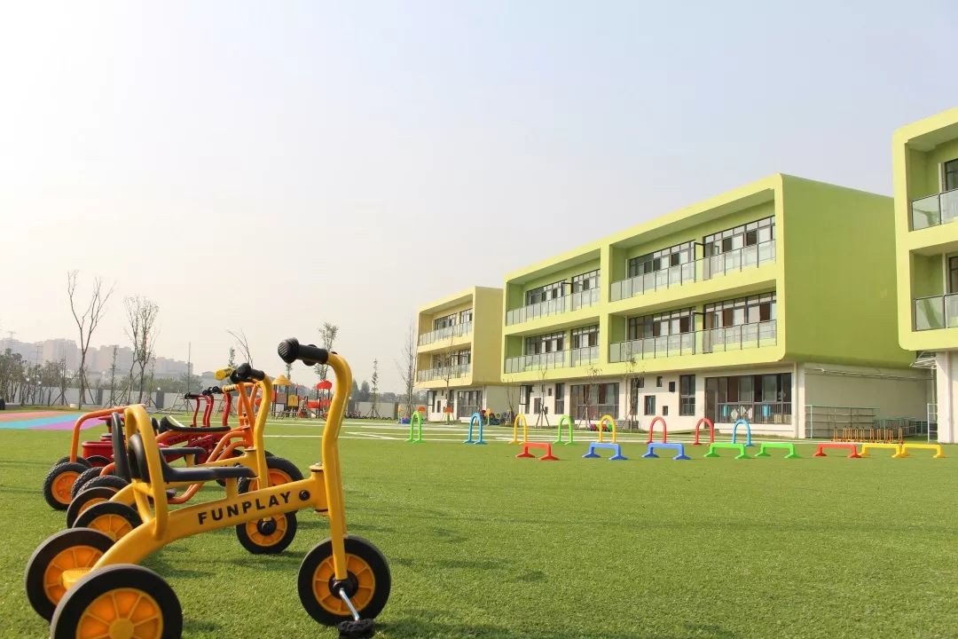 青白江巨人树幼儿园招生,成都青白江幼儿园有哪些