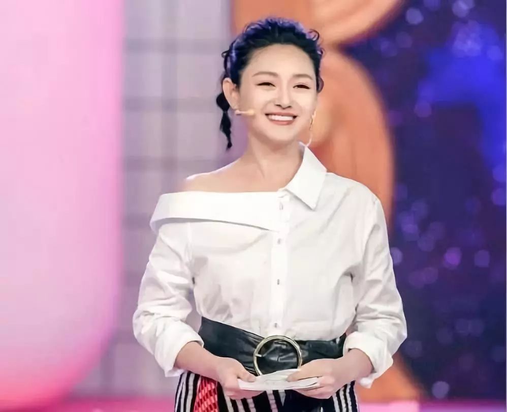 大s年轻时皮肤黑还是白,43岁大s皮肤好看吗