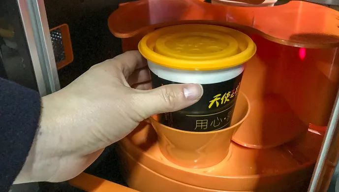 满街都是鲜榨苹果汁,天使之橙是真的鲜榨吗