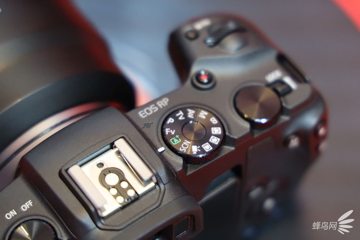 8999元高性价比全幅佳能EOSRP国内正式发布